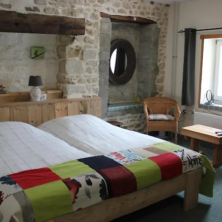 Maison Le Barrage Saint-Gervais-dʼAuvergne