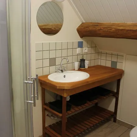 Maison Le Barrage Bed & Breakfast 4*