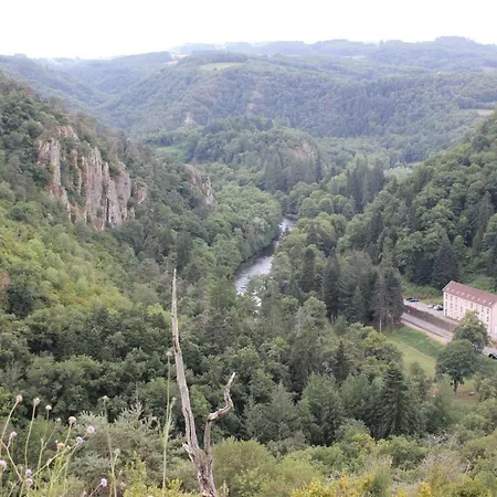 Maison Le Barrage Couette-café 4*