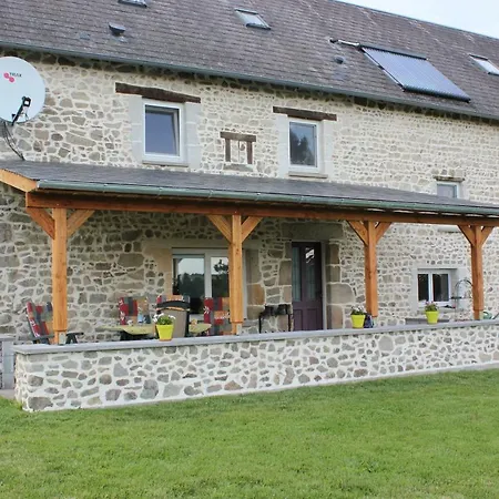 Alojamento de Acomodação e Pequeno-almoço Maison Le Barrage Saint-Gervais-dʼAuvergne